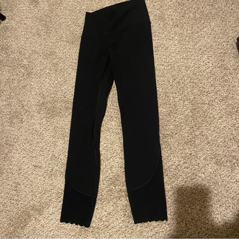 Black Lululemon Leggings Scalloped Ankle